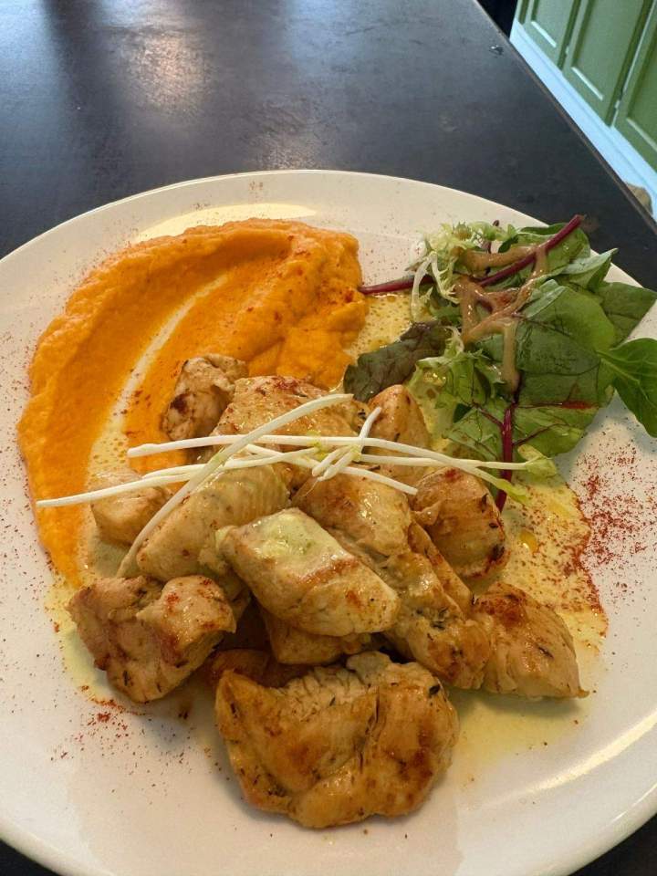 Morceaux de blanc de poulet grillé Limoges